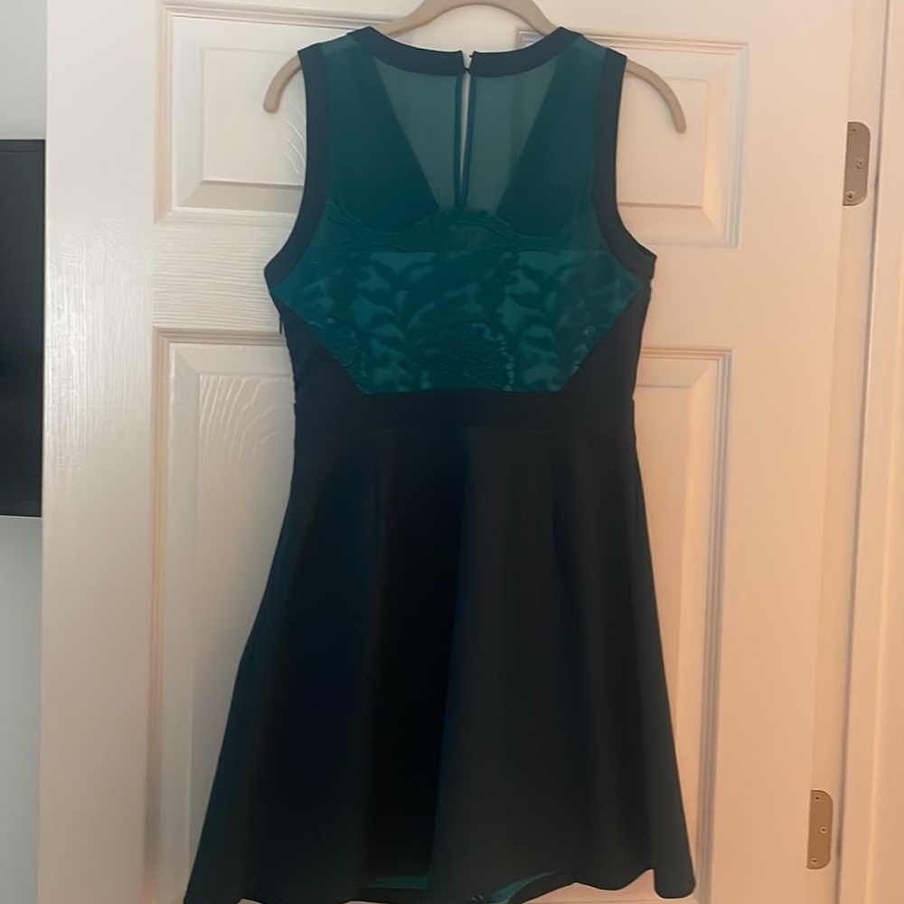 Adelyn Rae Dress - Picture 5 of 6